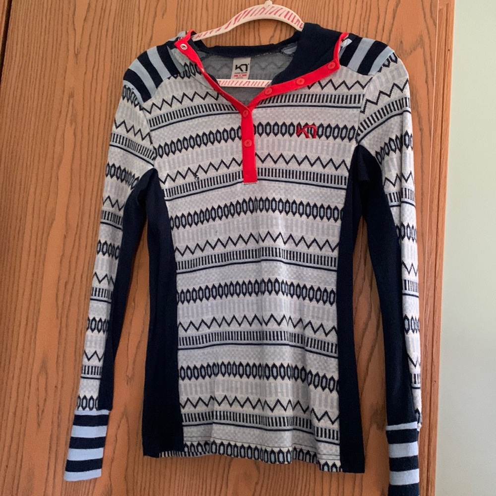 Kari traa hooded long sleeve